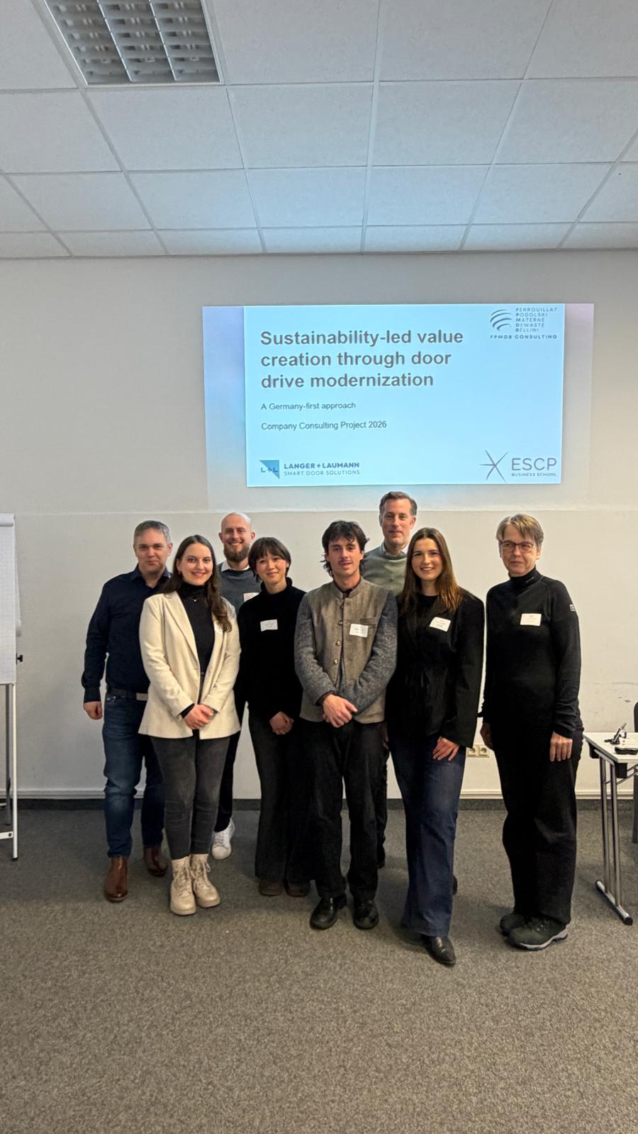 Projektteam der ESCP Business School mit Florian Rauch und Ludwig von Busse