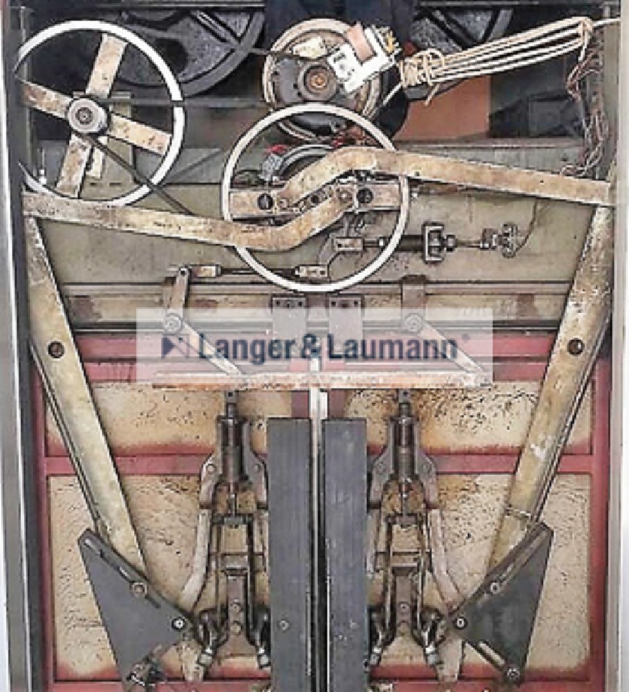 QKS6 L&L V4 Lift Türmaschine Z, mit elektrischen Schwertern