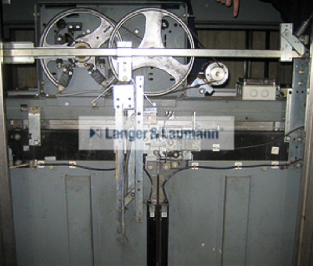 TSG V4 400 Lift Türantrieb für Thyssen M2Z D6 Türe, Z