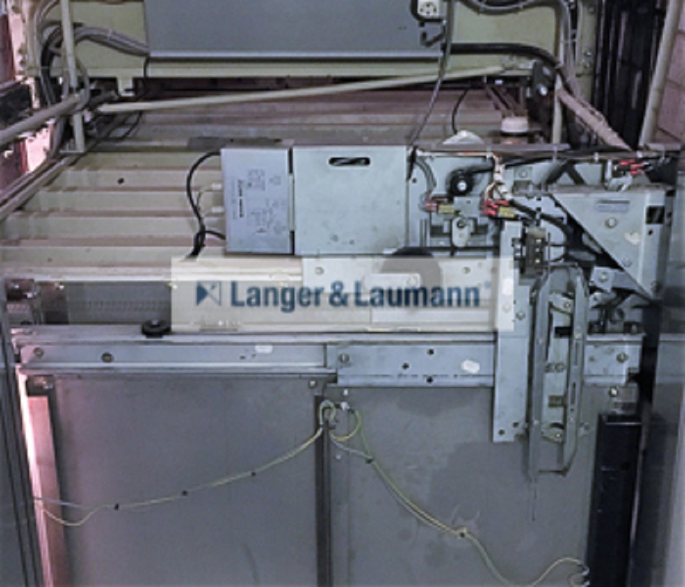 QKS11 L&L V4 Lift Door Operator Telescope Left Version