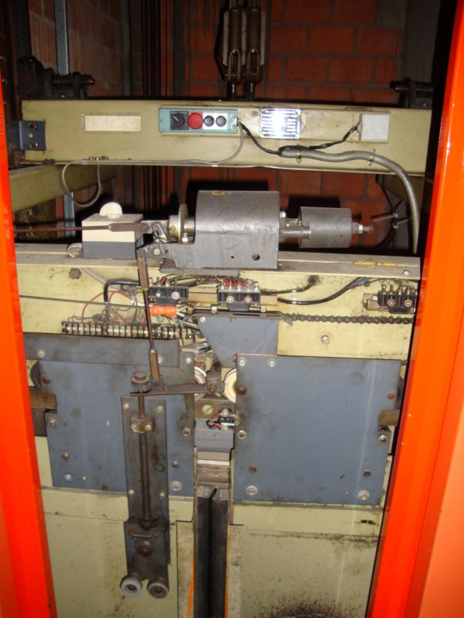 TSG V4 400 Lift Door Operator for Westinghouse Artis C