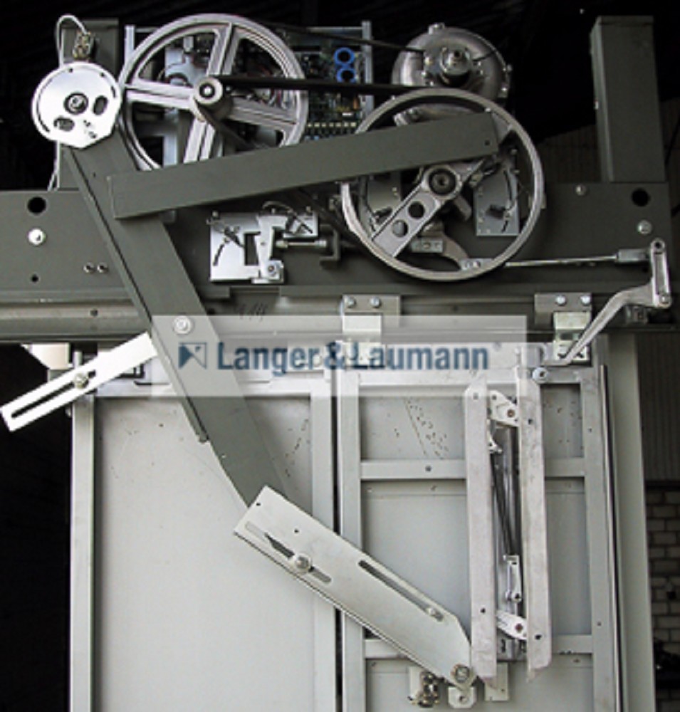 QKS9 L&L V4 Lift Türmaschine Teleskop. Linksöffnend